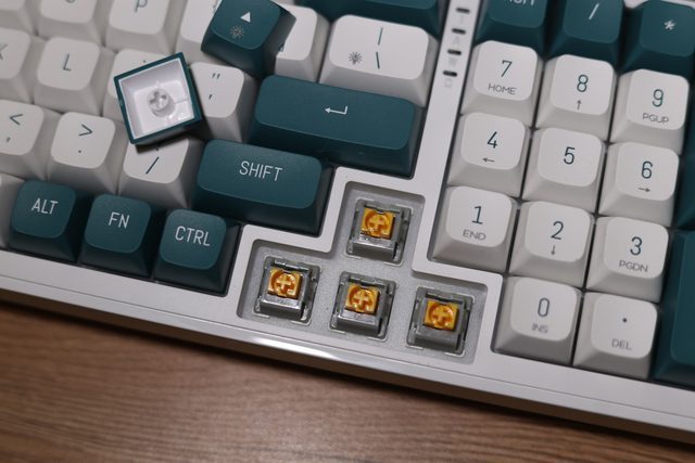 Experience the DarkFlash DF98 Mechanical Keyboard - Student Price, High Quality Experience the DarkFlash DF98 Mechanical Keyboard - Student Price, High Quality