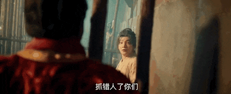 Chà Tôn Ngá»c is the younger brother of Chà Tôn Bảo, captured by Nguyệt Quang (Trương Thiên Ãi). The film also features a 'Black Sun Wukong' portrayed by an actor of color. Chà Tôn Ngá»c is the younger brother of Chà Tôn Bảo, captured by Nguyệt Quang (Trương Thiên Ãi). The film also features a 'Black Sun Wukong' portrayed by an actor of color.