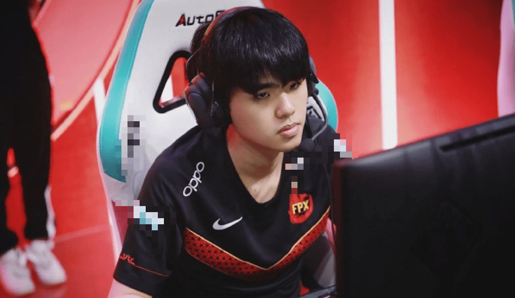 LWX’s personality does not align with being a streamer 2019 World Championship Champion Faces Challenges Ahead