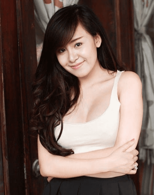 No longer the hottest hot girl on social media, Ba Tung appears with a strange appearance that is hard to recognize, the main character shares the reason 1 photo-1734060372158