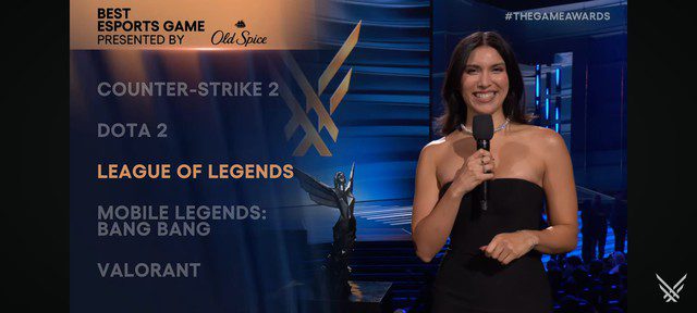 League of Legends... League of Legends...