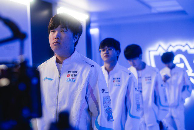 BLG's controversies arose during their defeat against T1 at the South American arena. a quan cktg lucduc noibo 1 1736913659188165888979