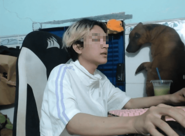Streamer during his 40-hour challenge