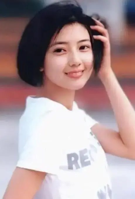 Gao Wenwen's image remains praiseworthy among fans. Gao Wenwen, the national idol, at 20 years old, still maintains her beauty.