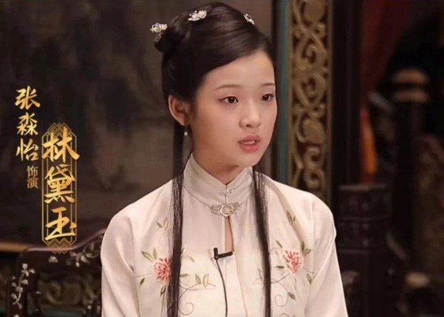 Trương Miểu Di delivers a captivating performance. Trương Miểu Di delivers a captivating performance.