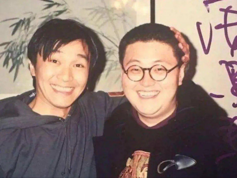 The only close friend of the actor is Chiu Chi-kong. The only close friend of the actor is Chiu Chi-kong.