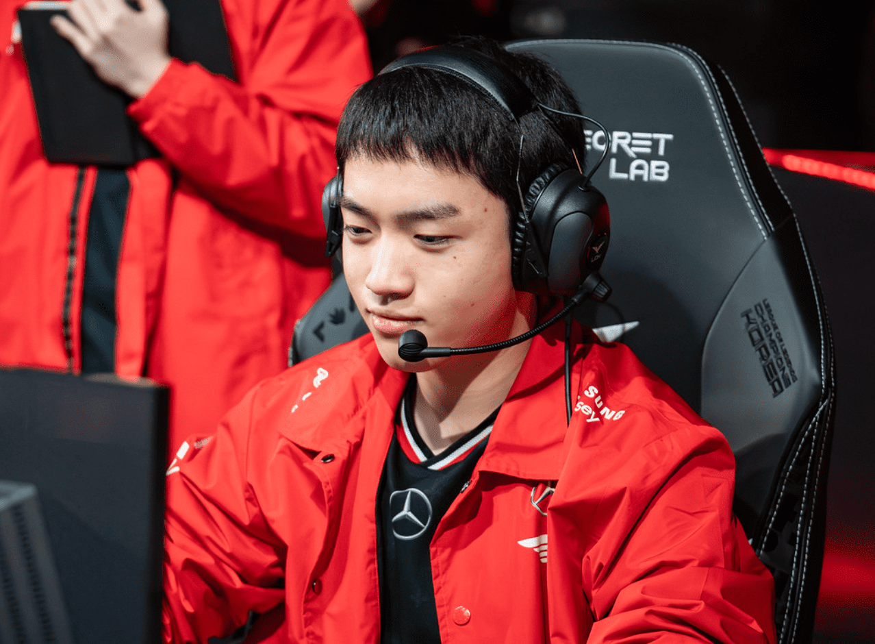 Keria noted that he learned the 'daring play' from Missing while following the LPL. Keria's insight