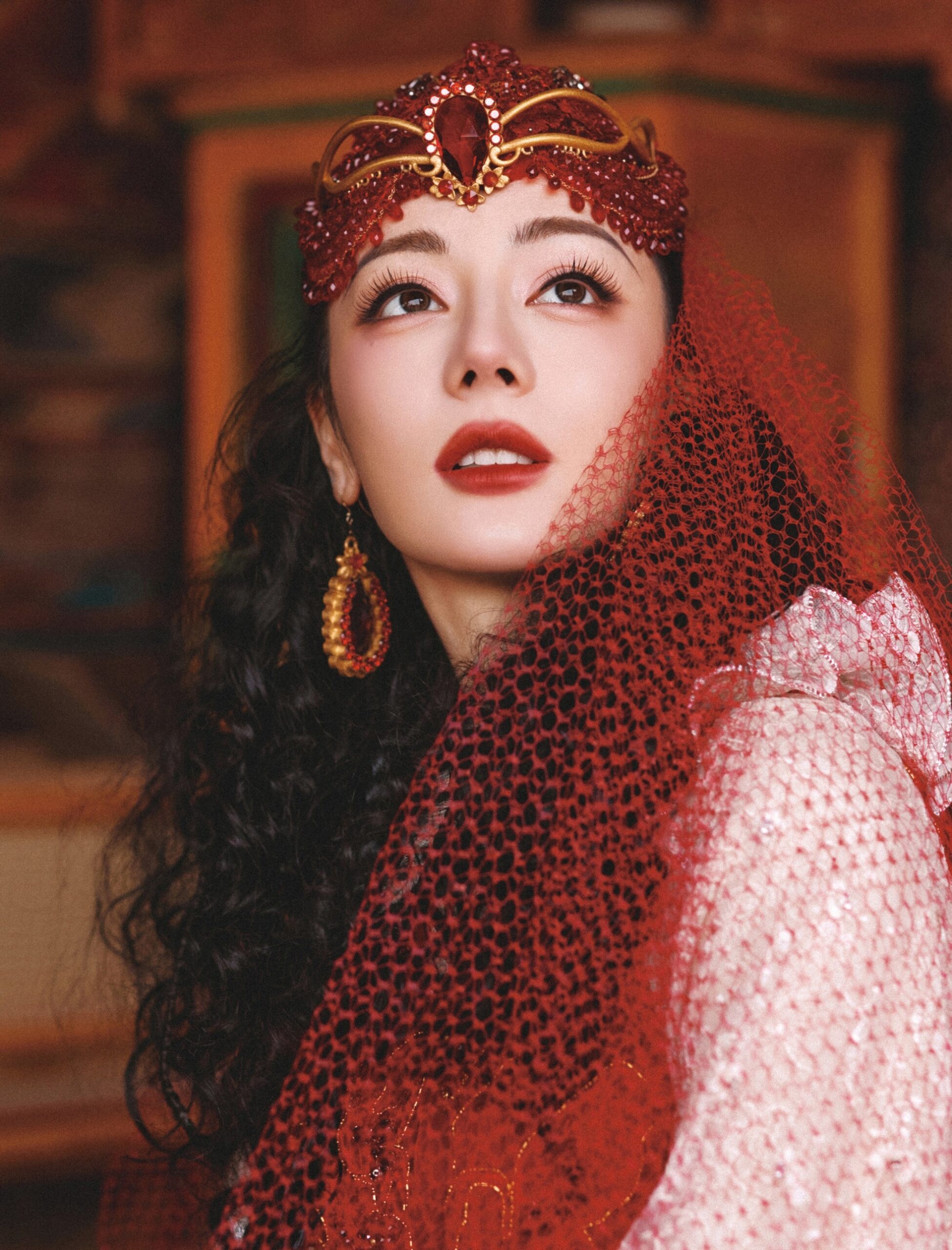 Dịch Lệ Nhiệt Ba at the 2024 New Year Gala Dịch Lệ Nhiệt Ba at the 2024 New Year Gala