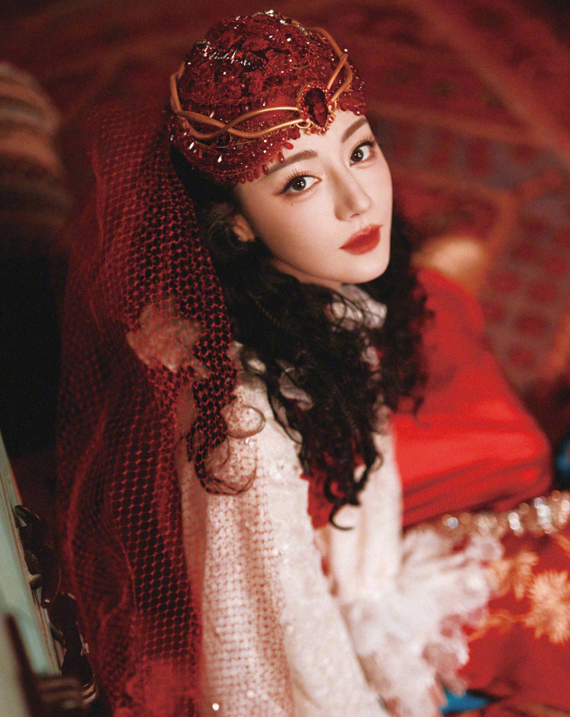 Dịch Lệ Nhiệt Ba at the 2024 New Year Gala Dịch Lệ Nhiệt Ba at the 2024 New Year Gala