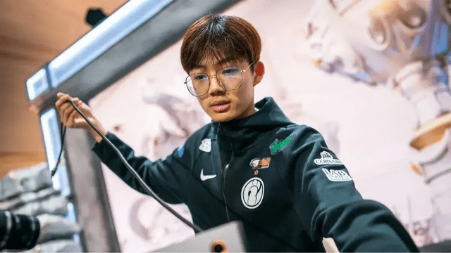 Leyan is one of the prominent figures in the LPL. Former LPL Star Leyan