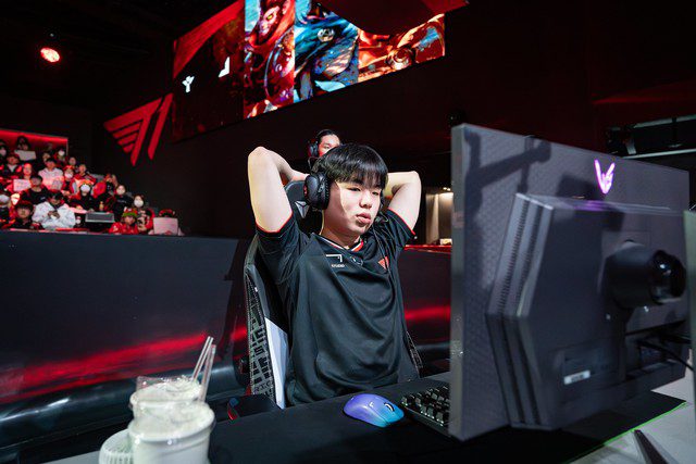 Smash could significantly affect the competitive landscape following the T1 - Gumayusi drama. T1's division could potentially impact the career of a player, not just Gumayusi - Image 1.