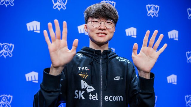 Faker is completely focused on League of Legends, often forgetting everything around him. faker valorant t1 4 17409893350521525582242
