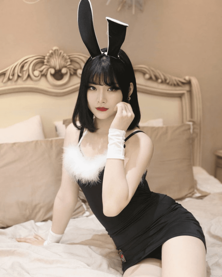 Seungha Faces Criticism for Her Adult Film Career Seungha Faces Criticism for Her Adult Film Career