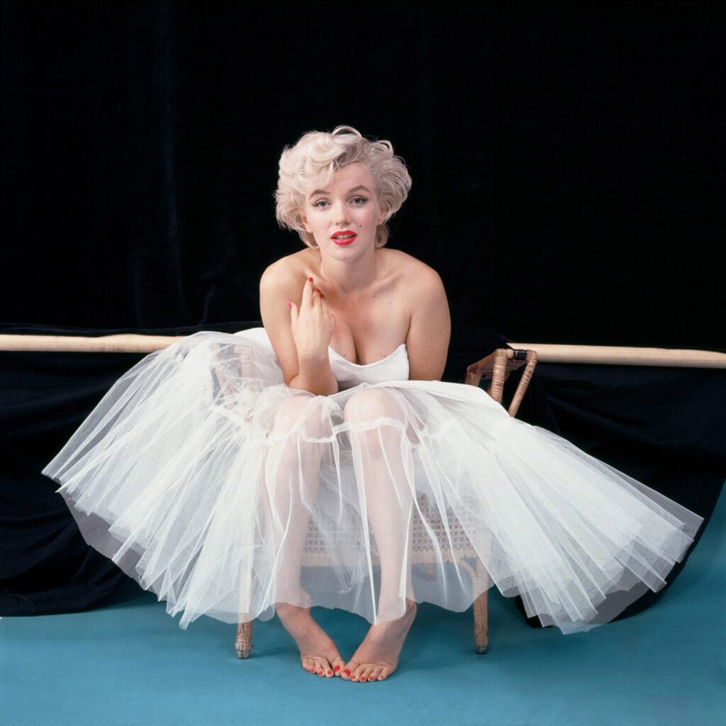 5 Sex Symbols of the Twenties That Made Men Worldwide Infatuated 1 Marilyn Monroe: The Icon of Sex in the Modern Era
