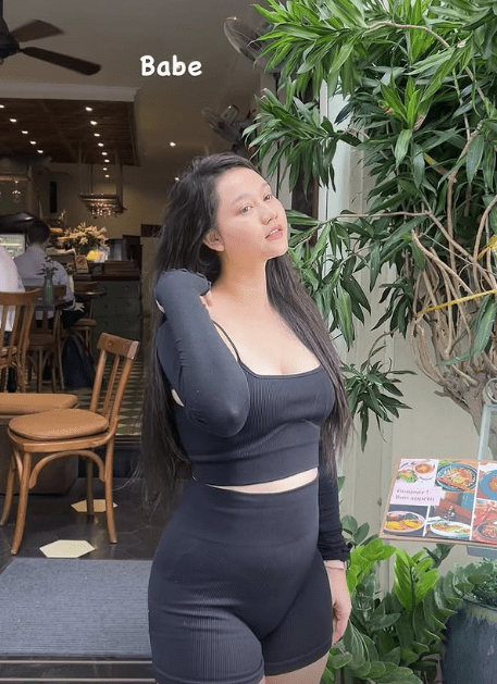 Trúc Anh's recent look Trúc Anh's recent look
