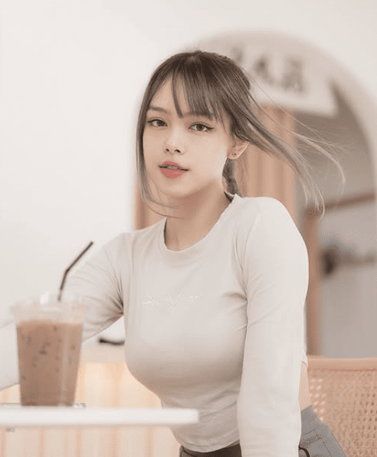 Beautiful girl in Liên Quân is being "searched for info" by many gamers because of her amazing "clips" 7 Screenshot from the video
