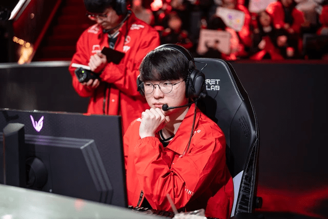 The T1 League of Legends squad of Faker is also facing many challenges. T1 VALORANT champion title acknowledgment, fans express gratitude towards Faker.