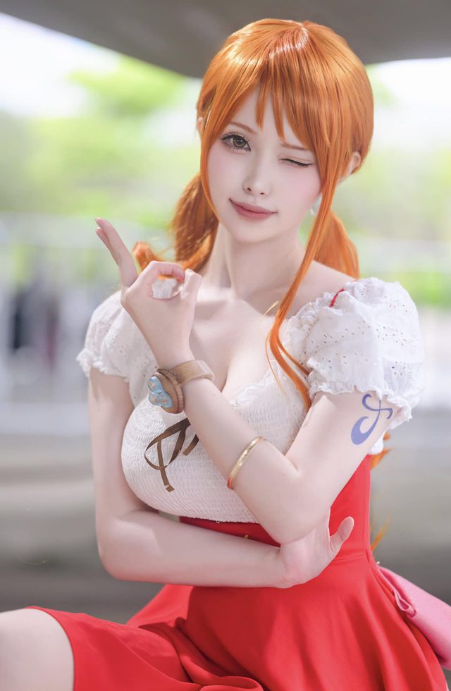 One Piece: Nami Transforms into a Sweet Beauty in Real Life Through Photos by a Japanese Cosplayer 2 One Piece: Nami cosplay by Japanese cosplayer - Image 2.