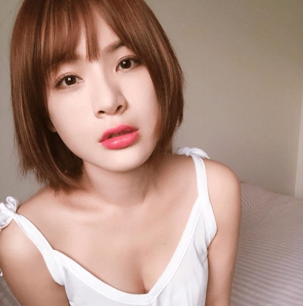 Declaration of Commitment to the Streaming Career, Hot Girl Affirms She Has No Limits 2 Chen Yi's Streaming Journey