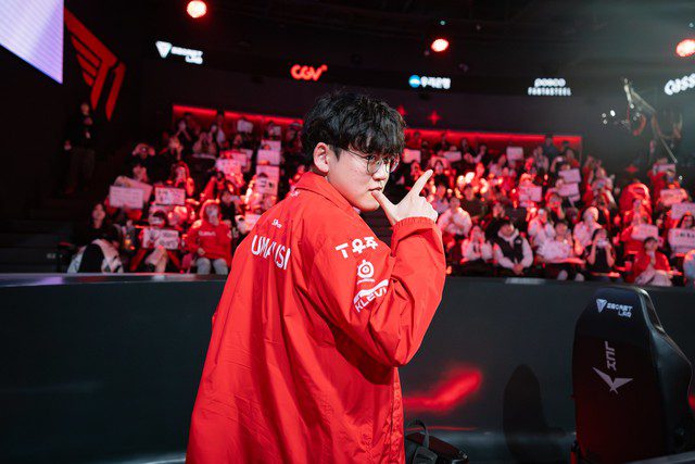 According to some anti-fans, the cheers for Gumayusi were louder than those for Faker. Gumayusi continues to attack, this time targeting... Faker - Image 2.