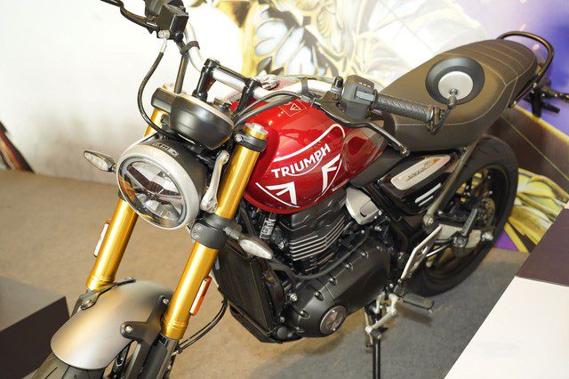 Triumph Speed 400 motorcycle worth nearly 200 million VND is a highlight of VNGGames' event. MU Lục Địa VNG officially launches on 03/04/2025, offering prizes worth hundreds of millions of VND