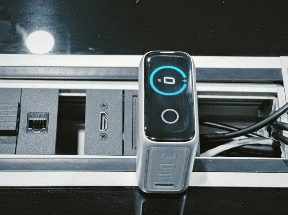 On Hand: Anker 140W Charger - A Powerful Ally for Millions of Gamers This Summer 5 Anker Charger 140W - the perfect choice for gamers.