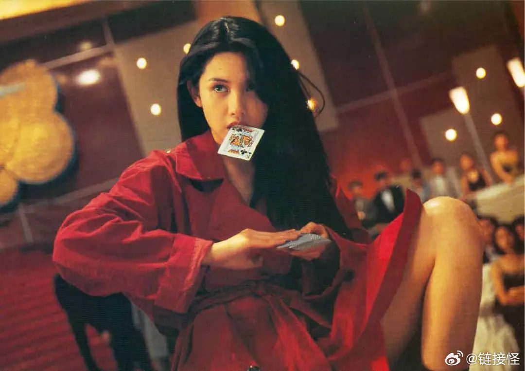 Gau Thuc Trinh's charm in the Hong Kong entertainment industry Gau Thuc Trinh's charm in the Hong Kong entertainment industry
