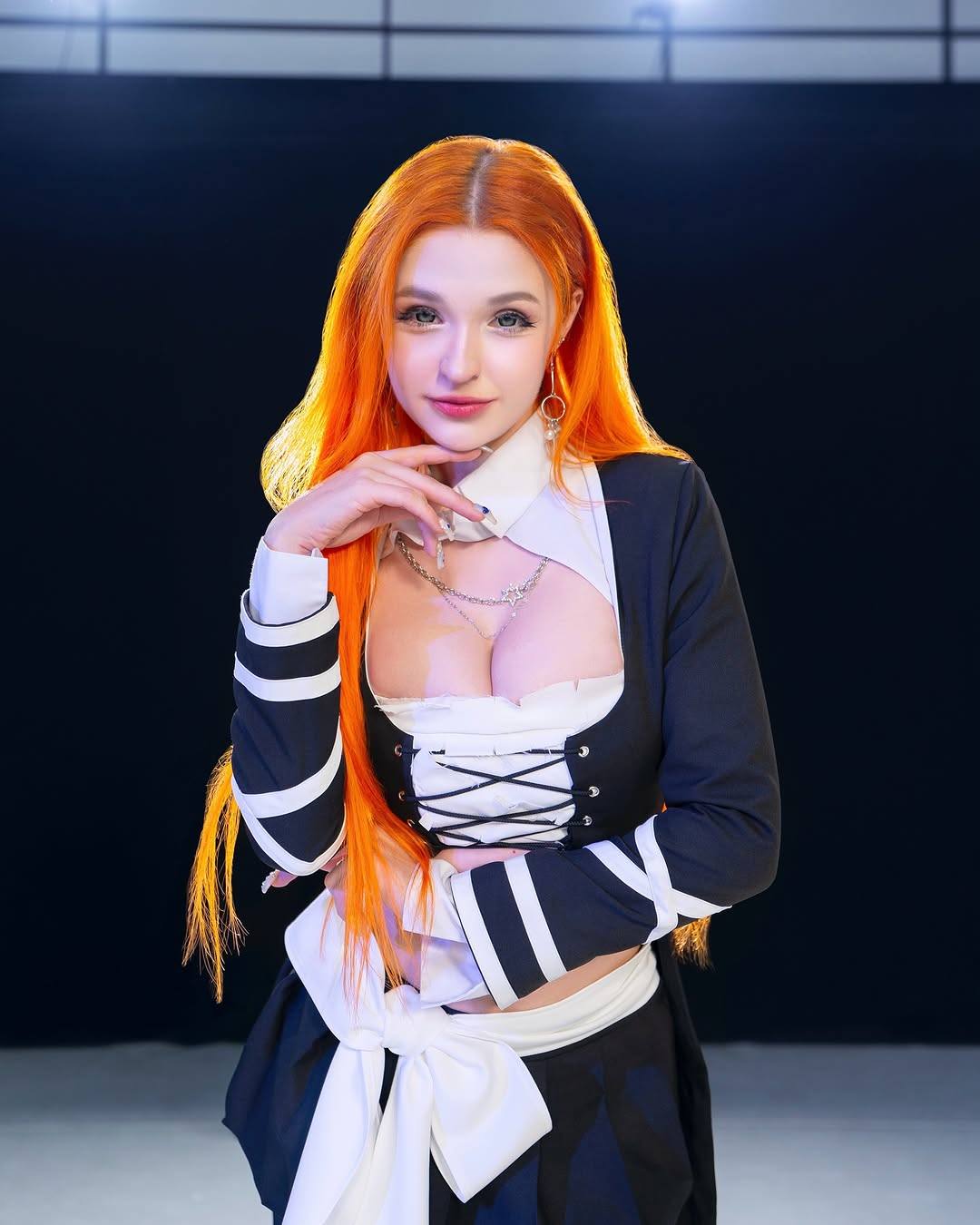 Famous female cosplayer showcases smooth "dancing," attracting nearly 2 million views 2 Famous female cosplayer
