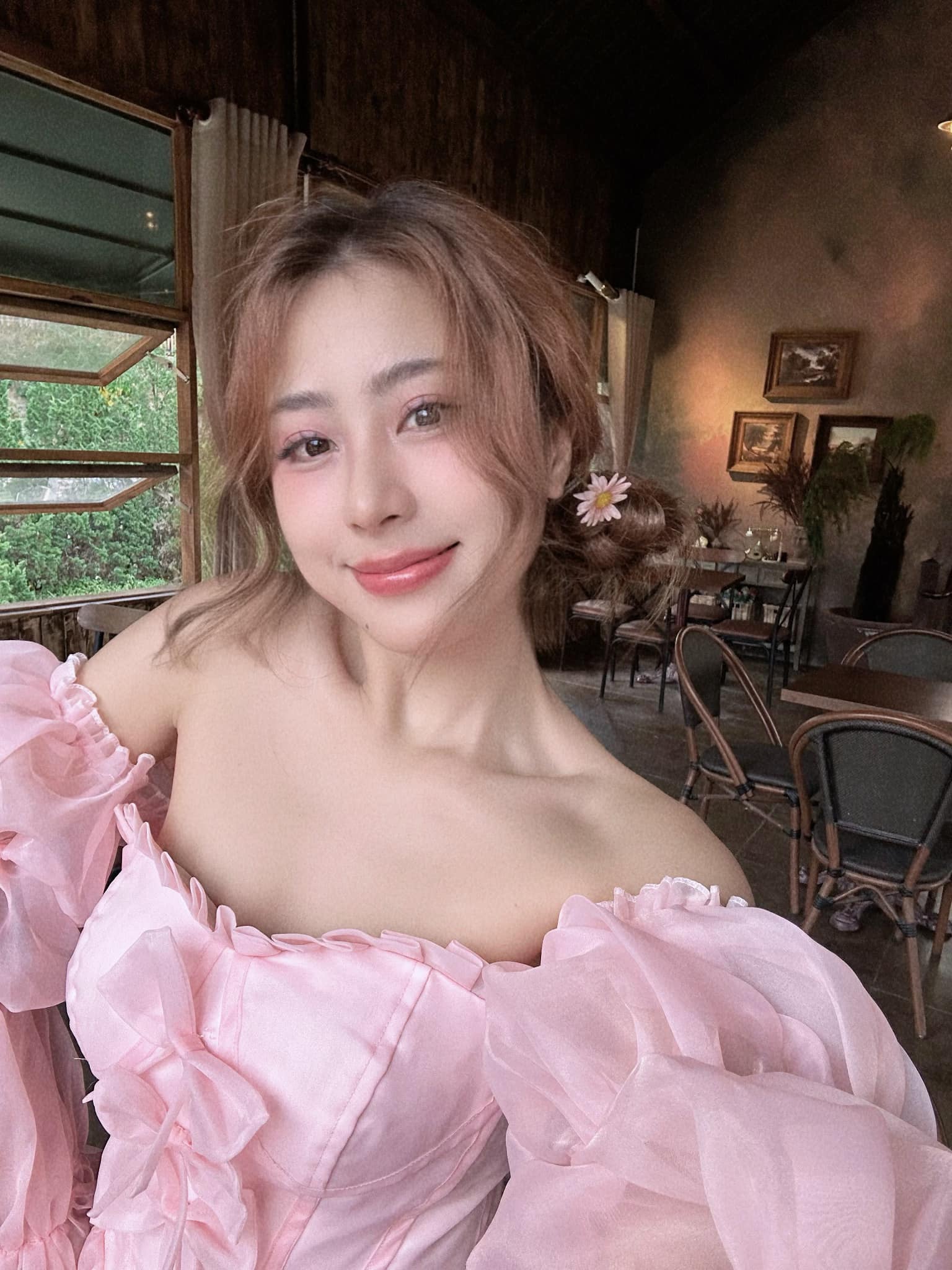 Female TikToker transforms into "tomboy" style, attracting millions of views for her still "slaying" appearance! 6 TikToker showcasing unique style