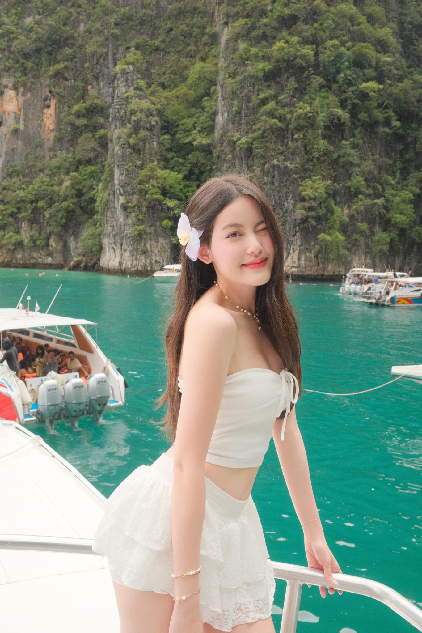Hot girl Tang My Han continuously updates enchanting images, male fans are mesmerized after personal life controversies 1 Tang Mu Han