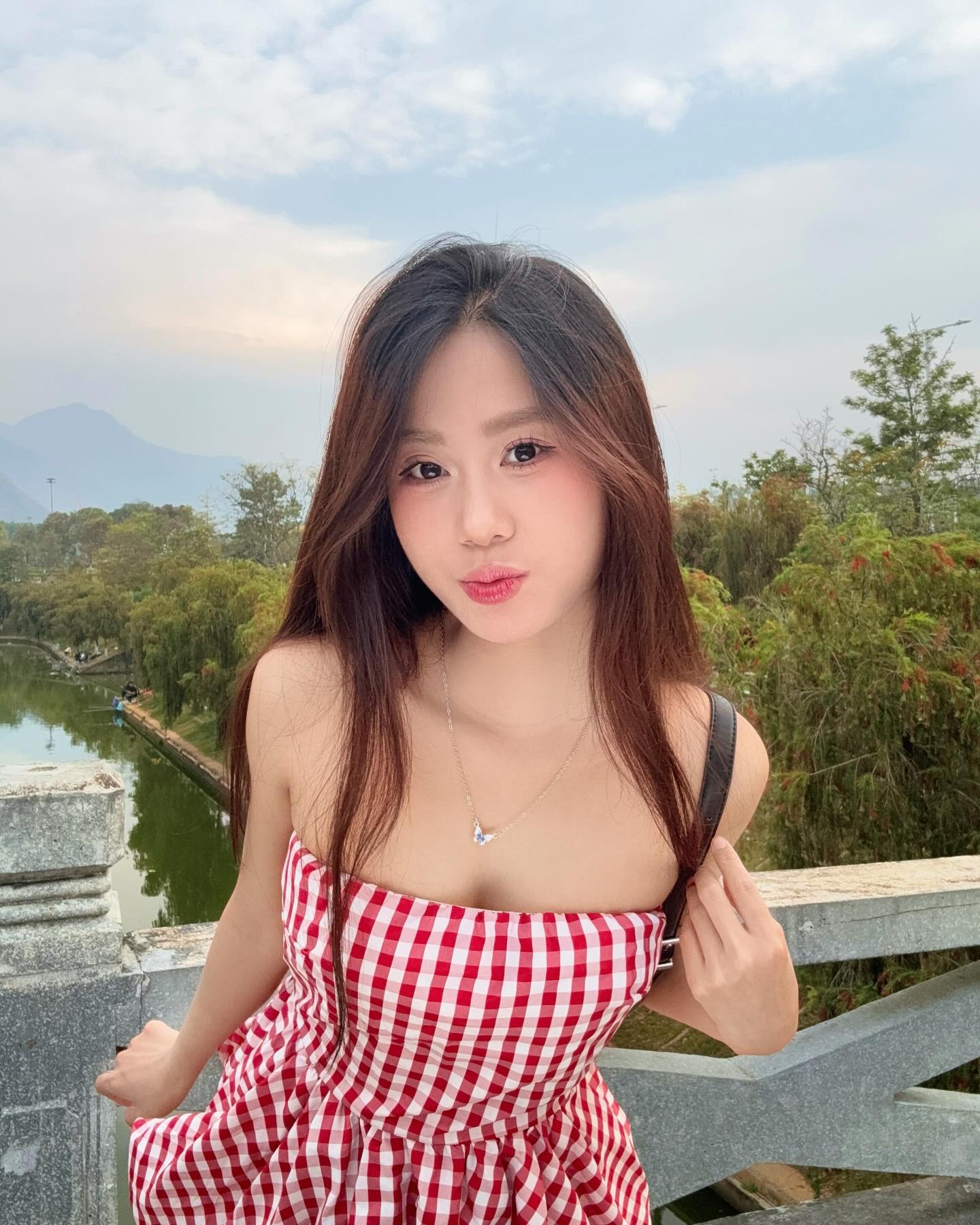 What does TikToker Phanh Nè say about the sensitive rumors? 2 TikToker Phanh Nè sharing her thoughts
