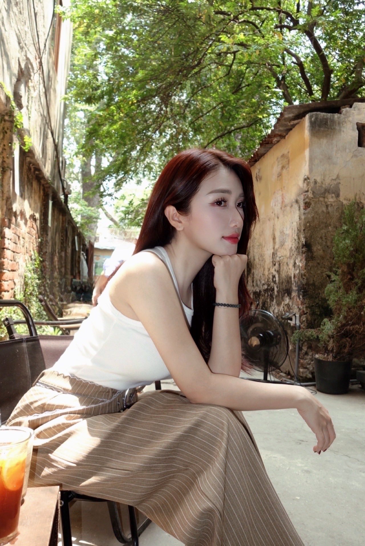 Capturing the Dreamy "Muse" Moments of MC Linh Nắng that Melted Hearts Online 7 Linh Năng captivating the audience
