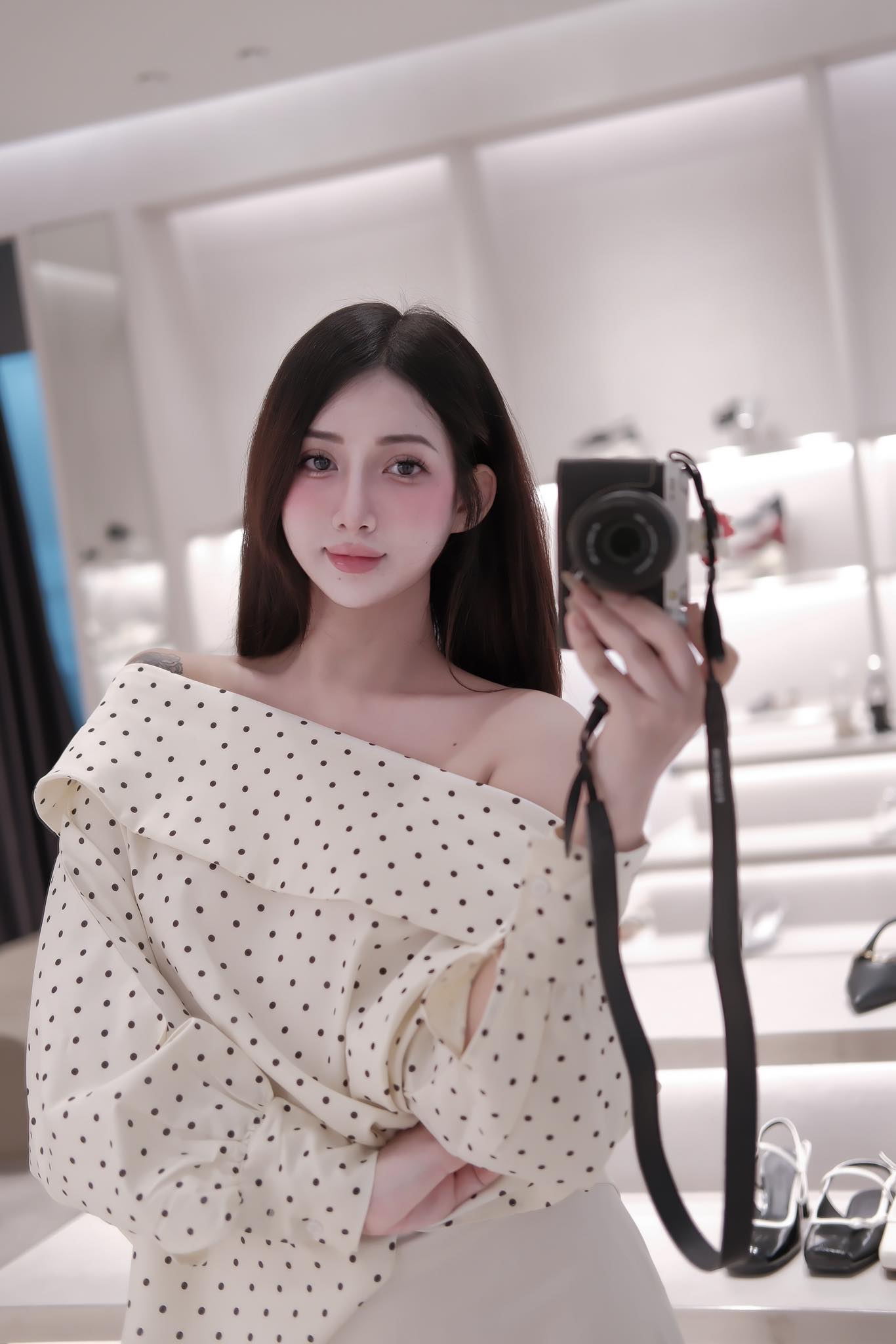 Gym Hot Girl with Millions of Followers Shares Difficult Past That Makes You 'Cry' 3 Hot girl gym influencer sharing her journey