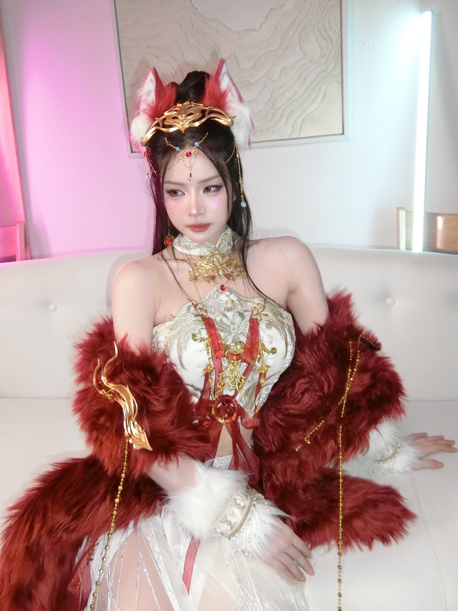 Top 1 DJ Goddess in Vietnam Shows Off Cosplay Skills as a Fairy, Leaving Fans in Awe 1 DJ Mie captivates fans with her stunning cosplay as a celestial character from Yêu Hổ 9D.