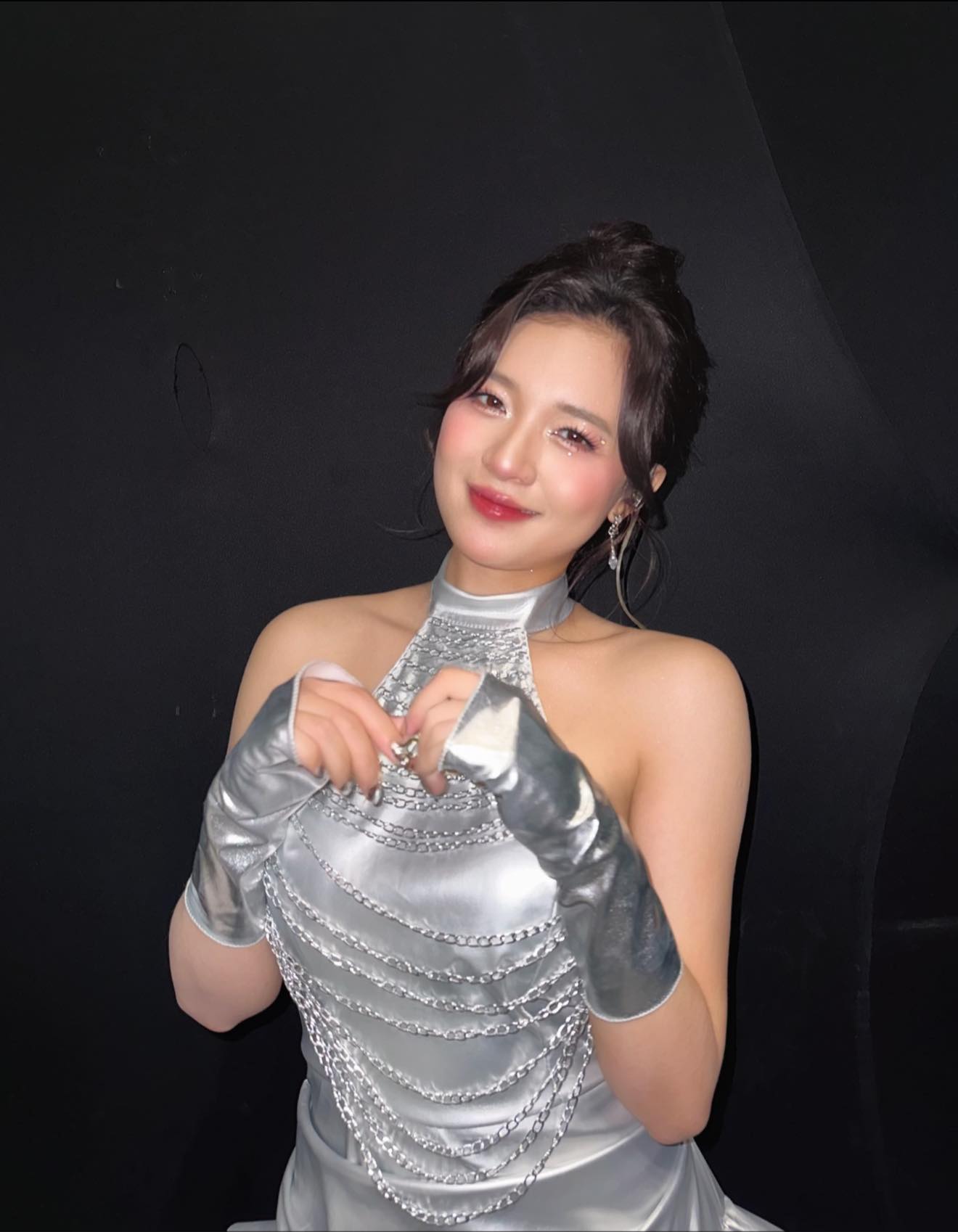 Phuong Thao's dedication to improving her skills and learning from industry experiences is commendable. MC Phuong Thao at Vietnam GameVerse 2025