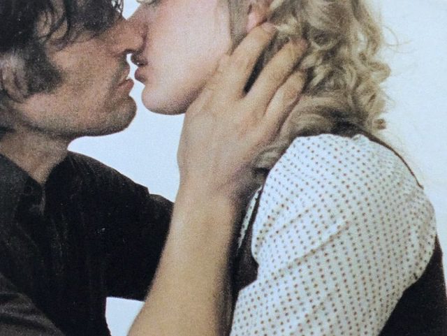 The 18+ Controversial Film for 20 Years Due to the Real Hot Scenes of the Female Lead and Director, A Name Tragically Ruined 1 The Brown Bunny at Cannes