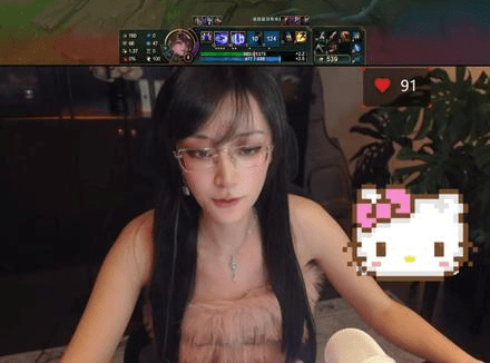 Examining the profile of Dao Muoi - the rising female LOL streamer who captivates millions of fans 3 Dao Muoi's gameplay highlights