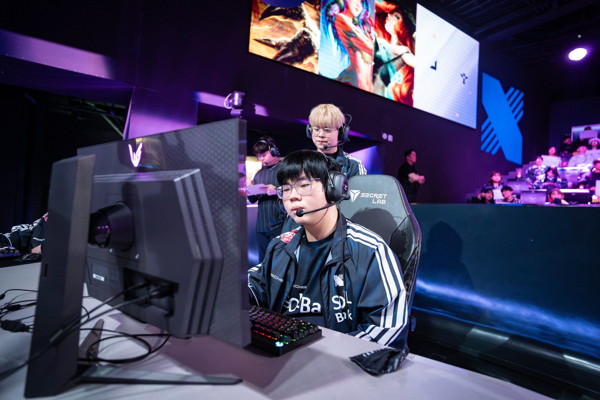 LazyFeel triumphs over DRX. LazyFeel is emerging as a legend in LCK, creating a remarkable presence.
