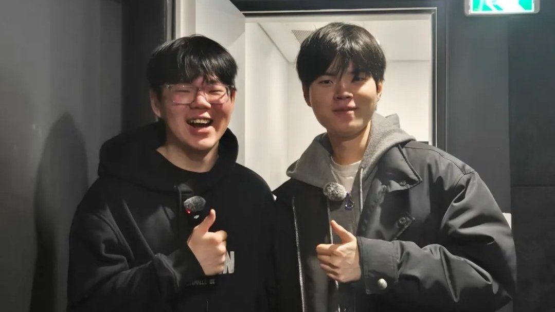 He is being compared to Deft, and LazyFeel acknowledges him as a fan of the same idol. LazyFeel is emerging as a legend in LCK, creating a remarkable presence.