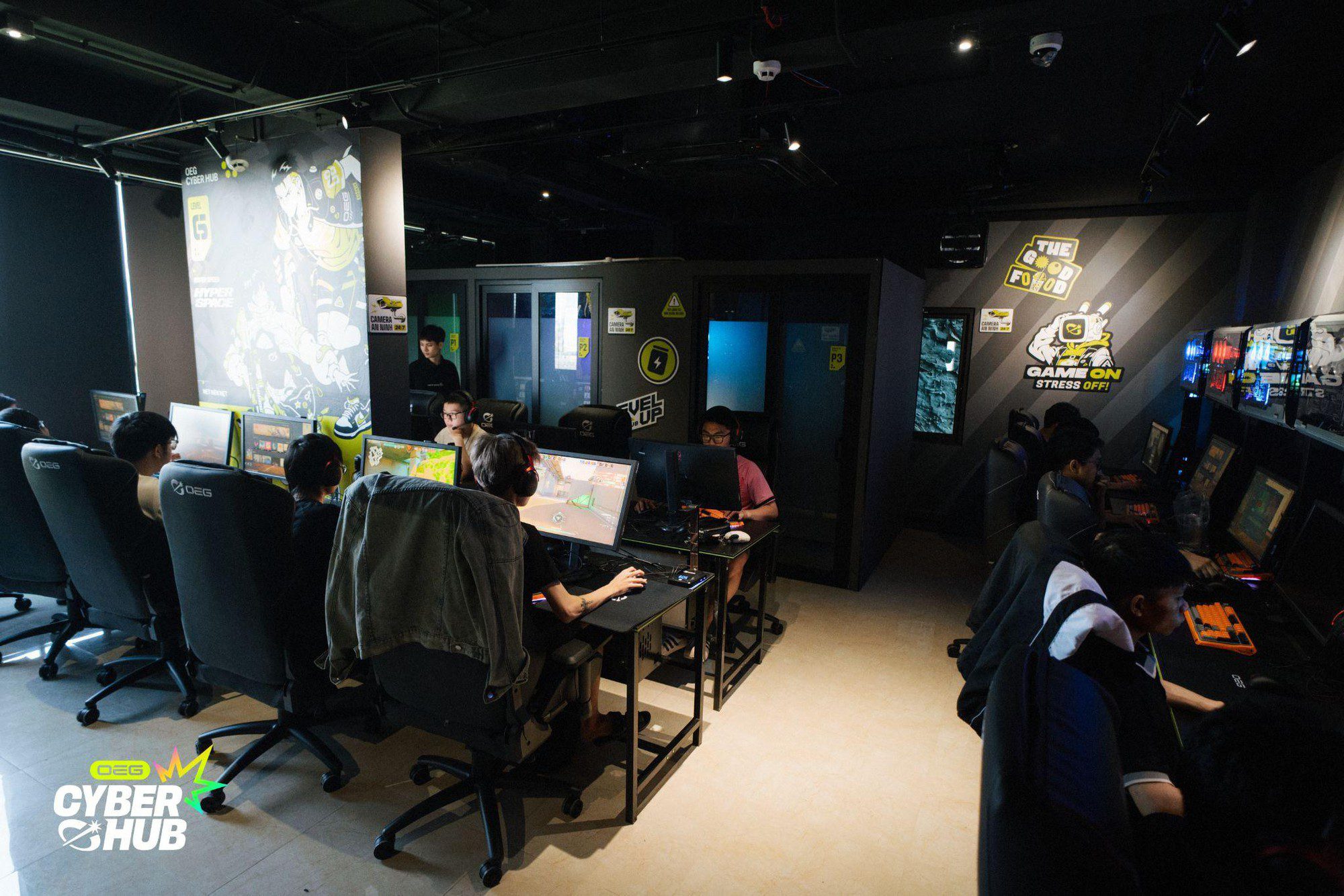 OEG Cyber Hub Facility 3 "falls" on opening day, ambition to cover the whole country 3 The vibrant atmosphere at OEG Cyber Hub's third venue opening day.