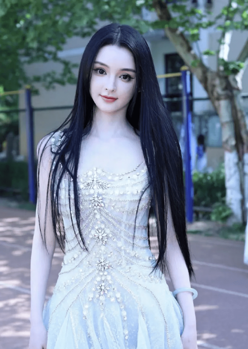 A Stunning Hot Girl Appears, Suspected to Be Created by AI 2 photo-1748241238803