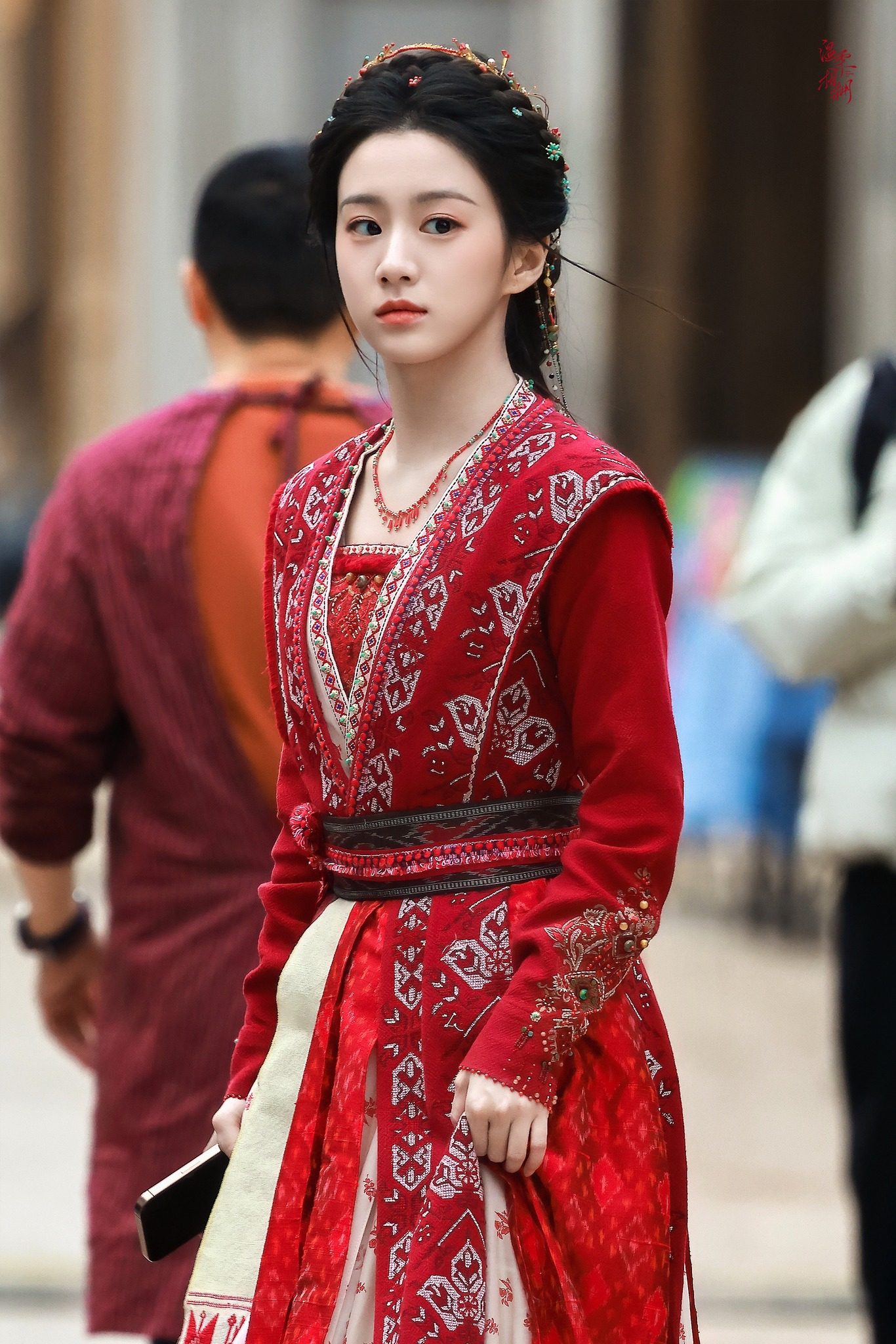 Visual shock of the most beautiful princess in China: A face that captivates the world, glowing white, 9 out of 10 admire her 8 10 1748925157914835797439 1748926411338 1748926411452856566352