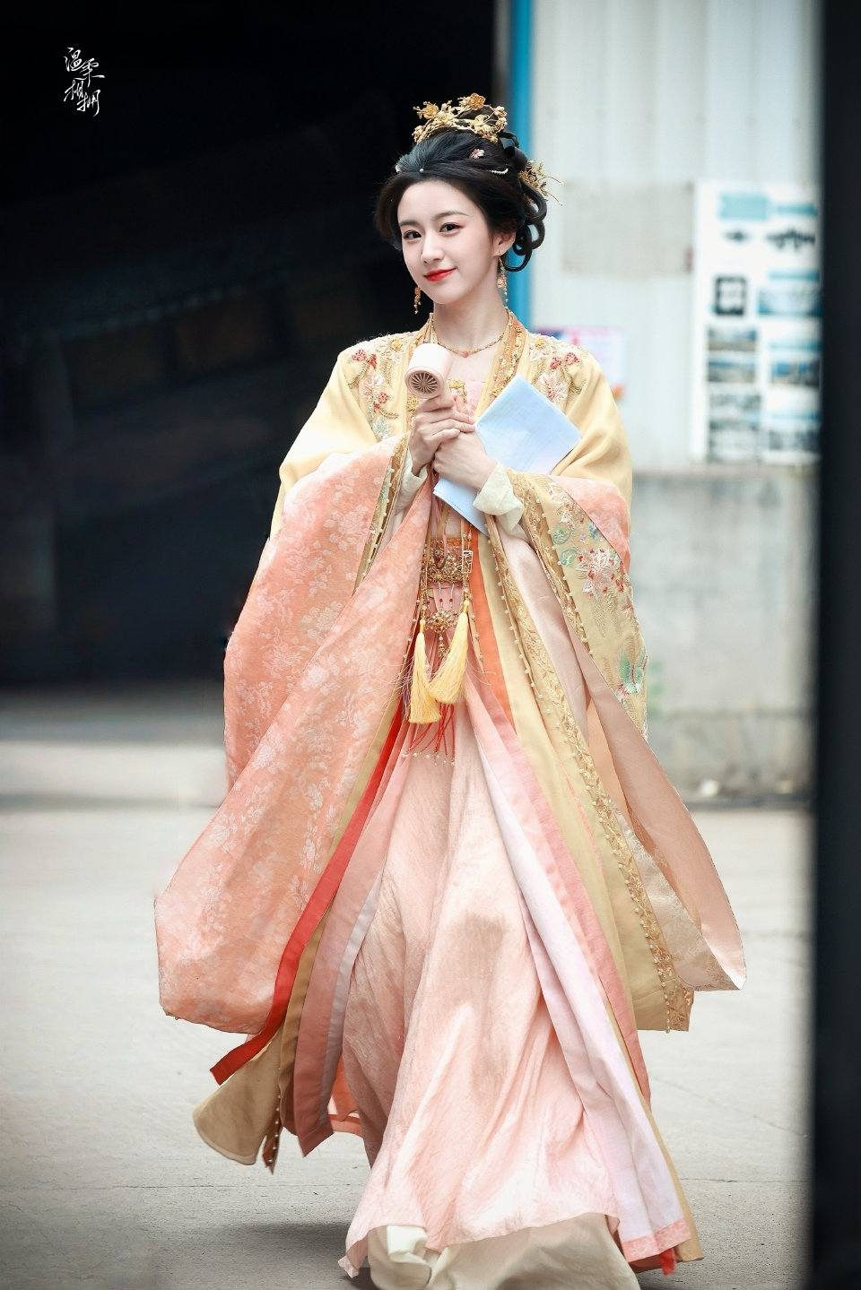 Visual shock of the most beautiful princess in China: A face that captivates the world, glowing white, 9 out of 10 admire her 2 3 17489251551081757630812 1748926403846 1748926403998776680743