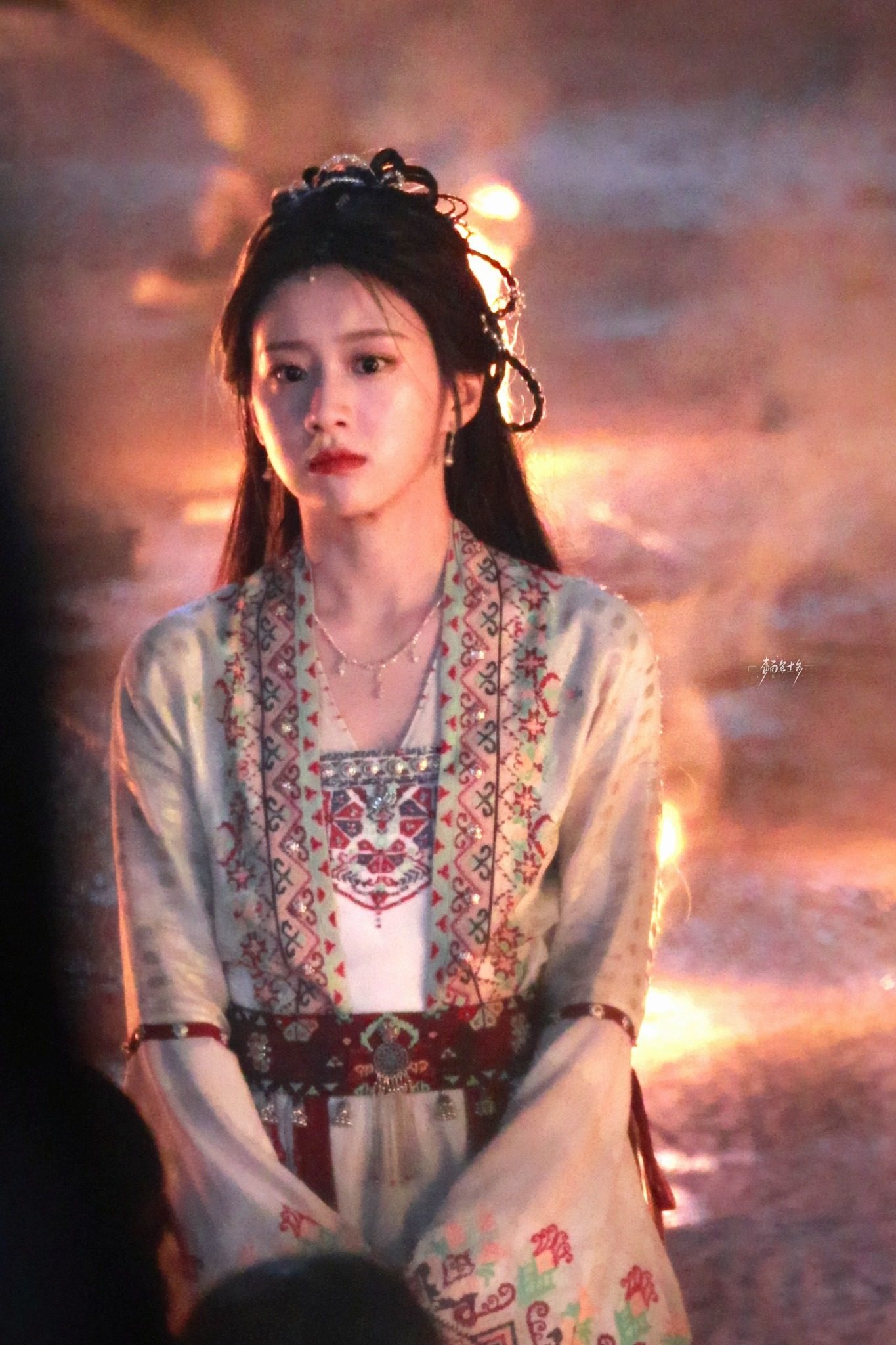 Visual shock of the most beautiful princess in China: A face that captivates the world, glowing white, 9 out of 10 admire her 3 4 17489251579111912710664 1748926404967 1748926405119852835140