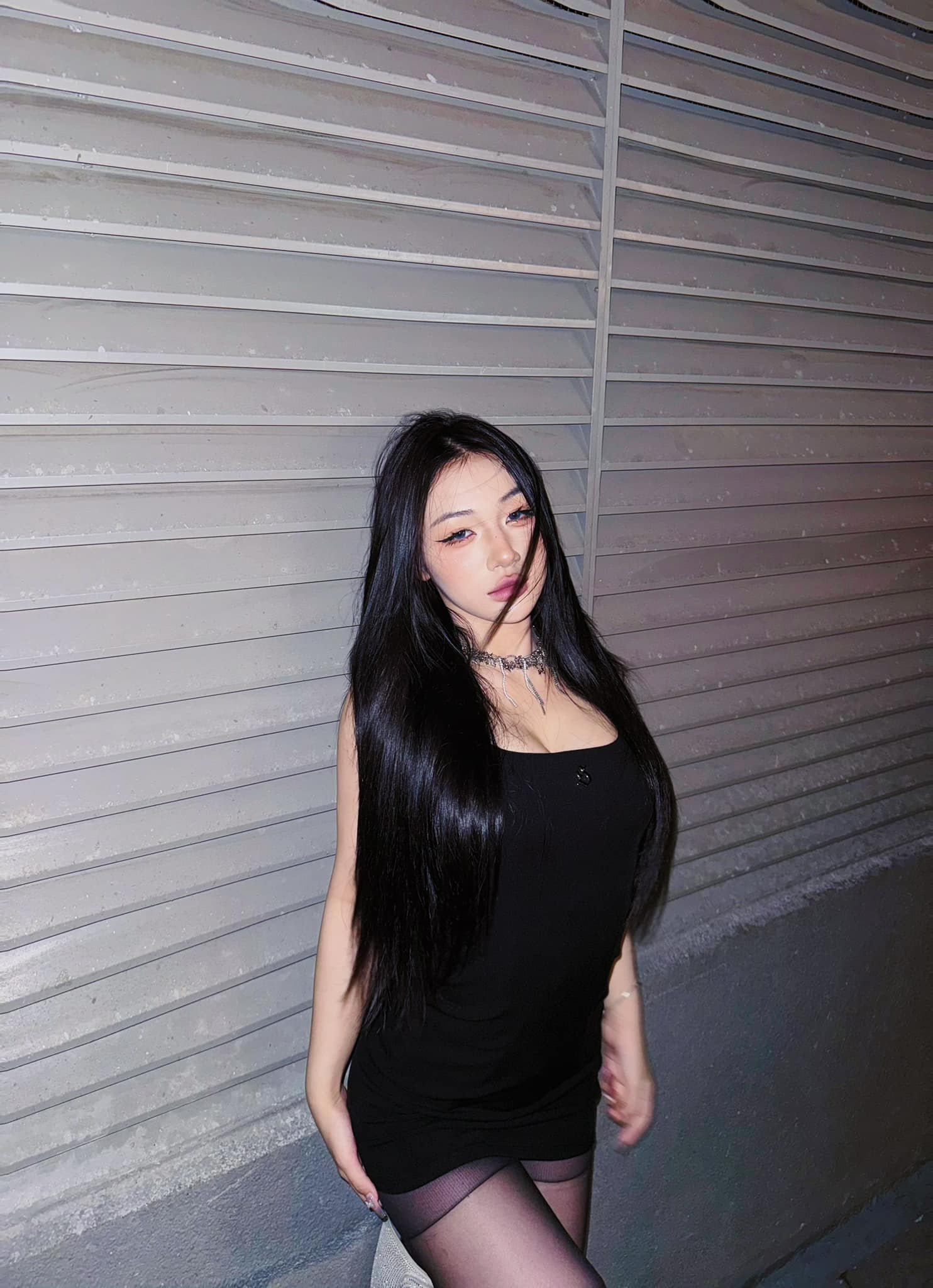 Tran Ha Linh shares rare moments of herself on social media 2 Trần Hà Linh sharing personal moments on social media - Image 2.