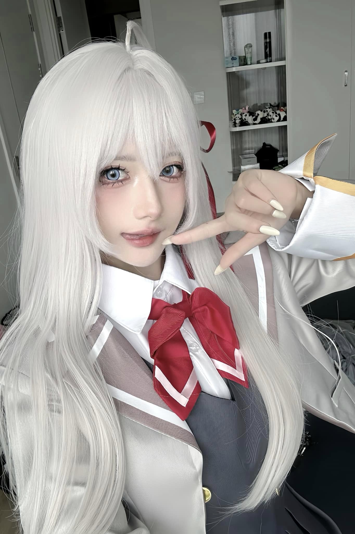 Lost in scrolling without getting bored with the stunning profile of the beautiful female cosplayer 3 Hà Vi in cosplay