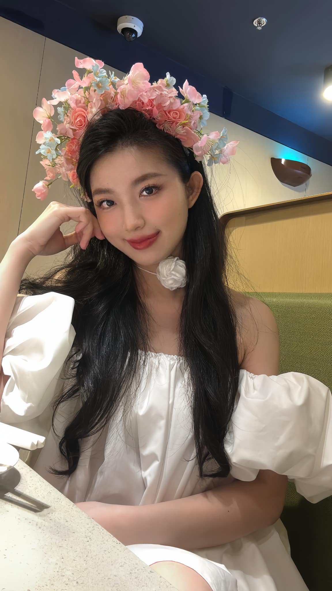 Beautiful girl "overthrows Little Fun" sends message to male fans after unprecedented confessional 3 Beautiful Girl