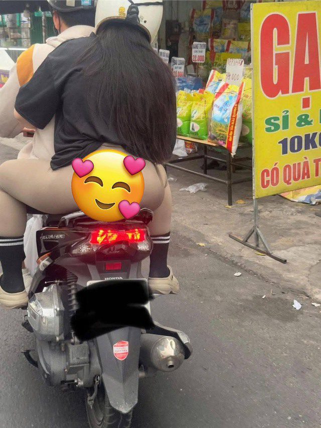 The image of a girl in "indecent" clothing that makes the online community cringe: What is the line between beauty, appropriateness, and vulgarity? 3 50826634811084500679829802342171575148991527n 17503192503261995552222 1750320444311 1750320444425309270719 1750323766980 17503237672821300846090