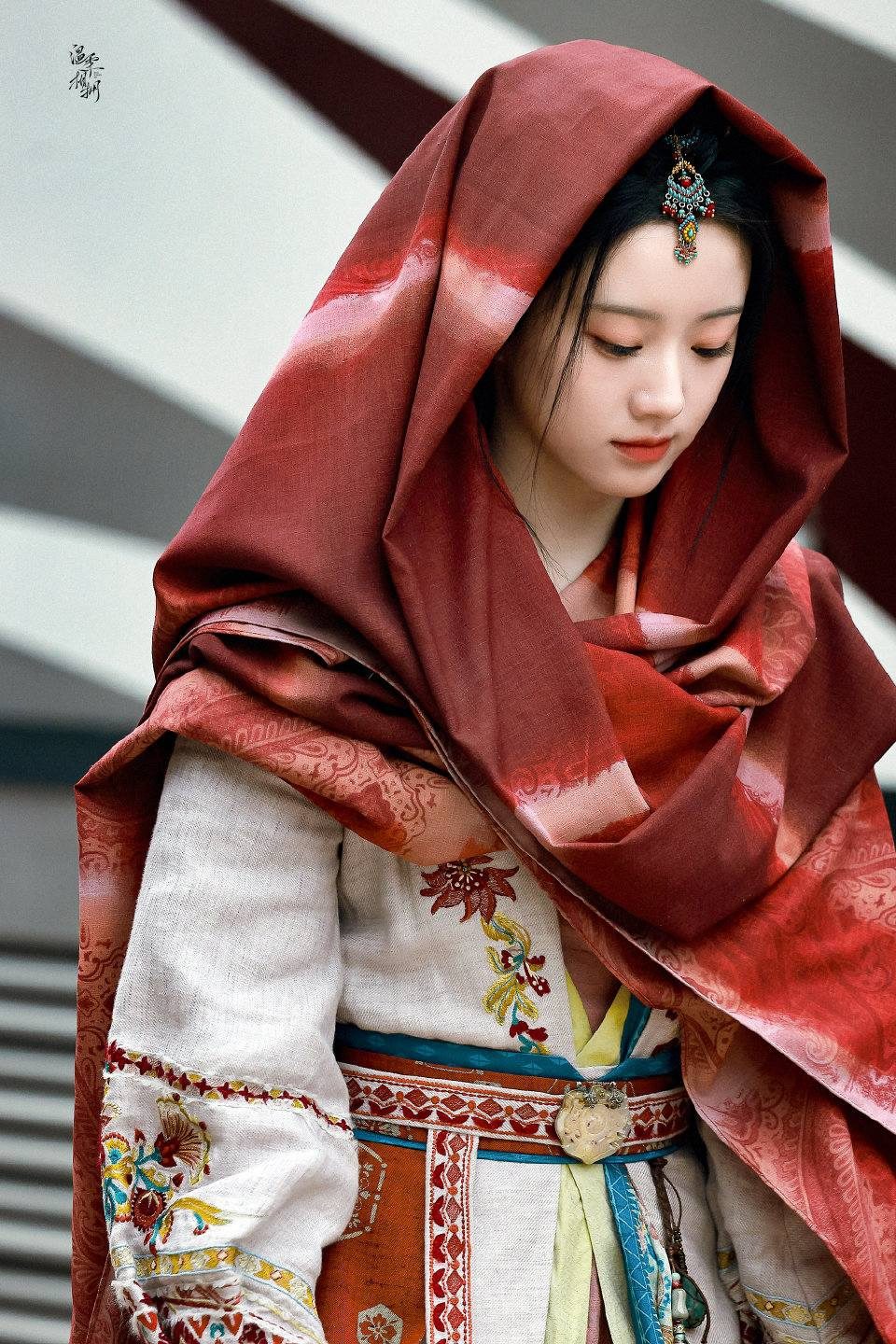 Visual shock of the most beautiful princess in China: A face that captivates the world, glowing white, 9 out of 10 admire her 5 6 1748925157127518318654 1748926406676 17489264068161815714000