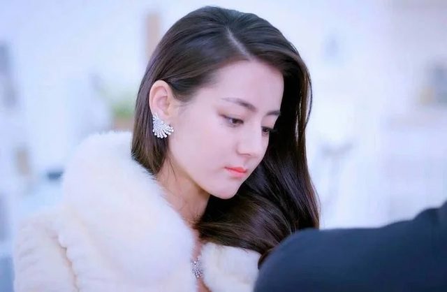 Dilraba Dilmurat in The King's Avatar. Dilraba Dilmurat's character Cao Van in The King's Avatar